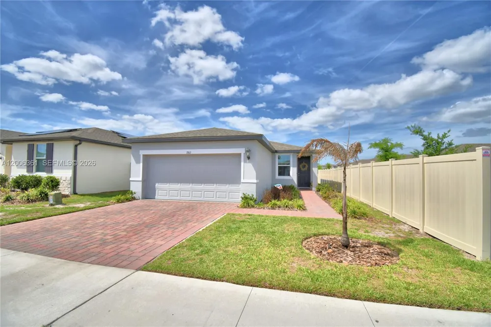 3563 Broadwing Blvd. Kissimmee, FL 34759