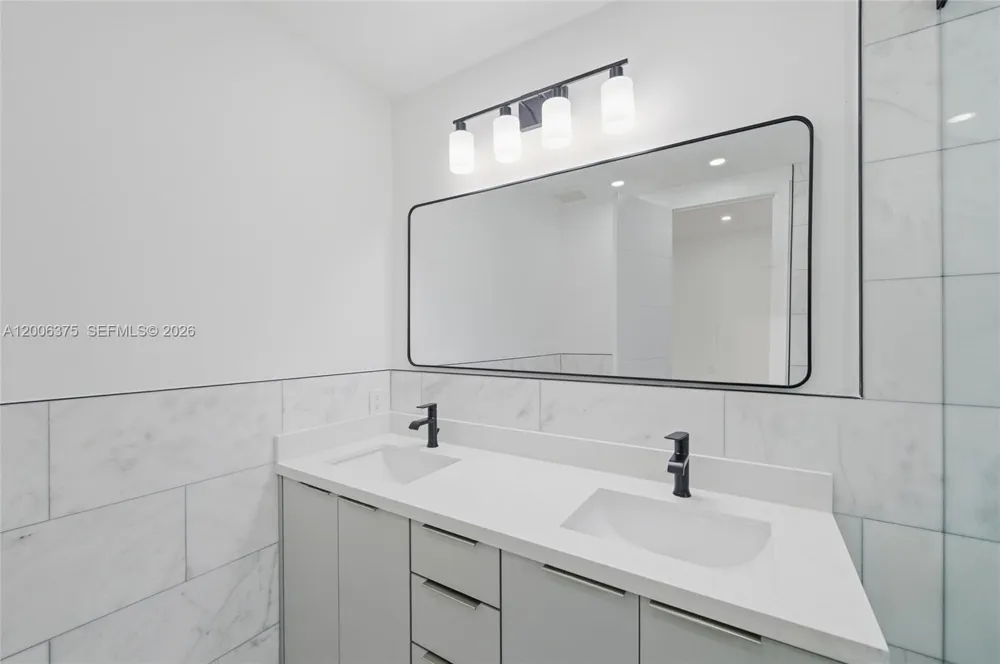 5735 SW 12th St West Miami, FL 33144