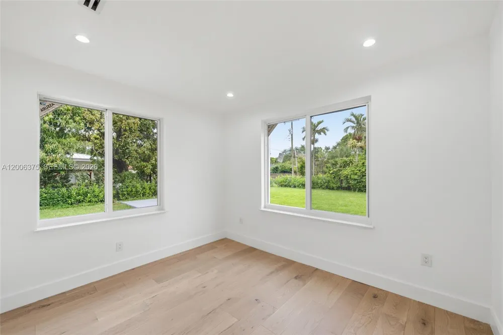 5735 SW 12th St West Miami, FL 33144