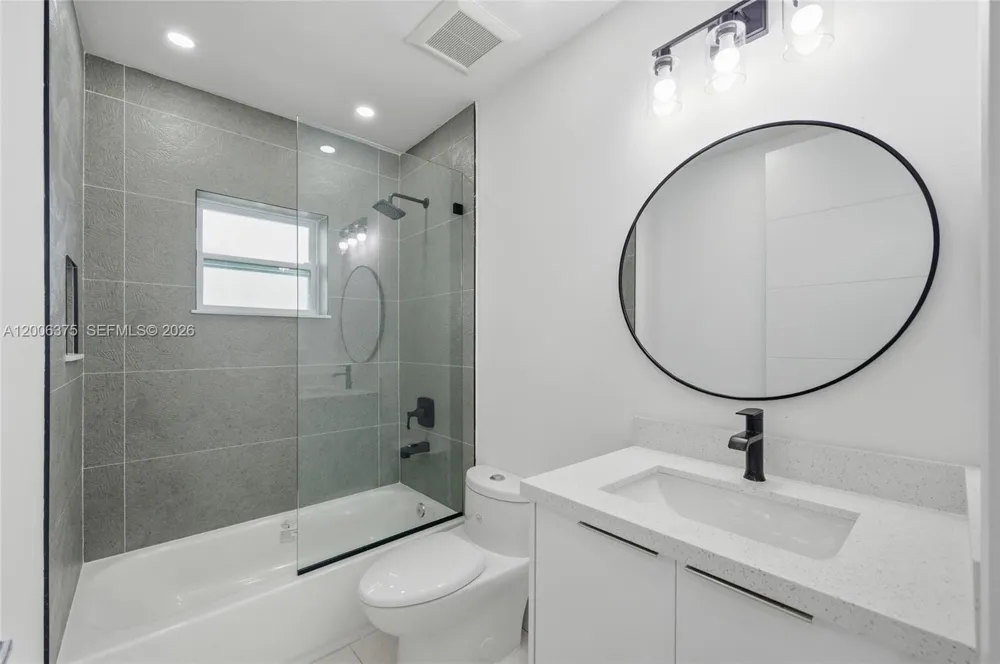5735 SW 12th St West Miami, FL 33144