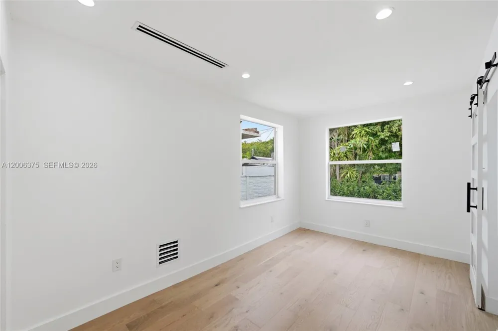 5735 SW 12th St West Miami, FL 33144
