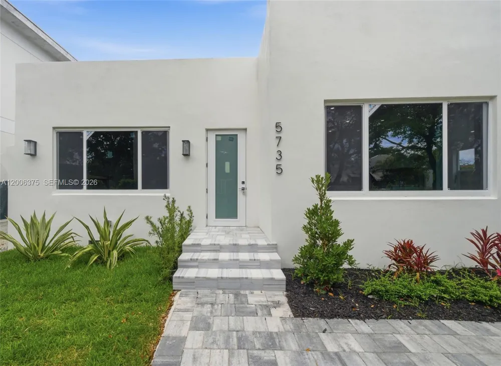 5735 SW 12th St West Miami, FL 33144