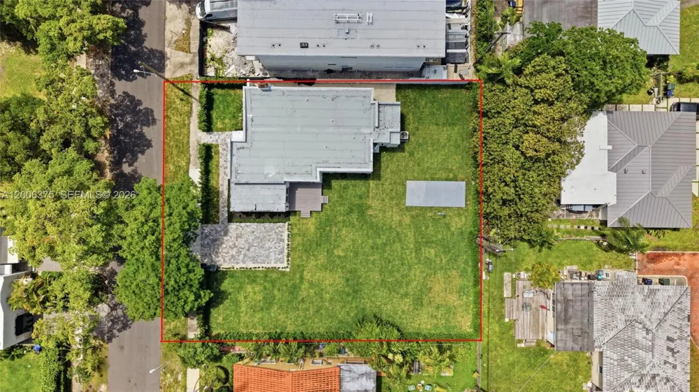 5735 SW 12th St West Miami, FL 33144