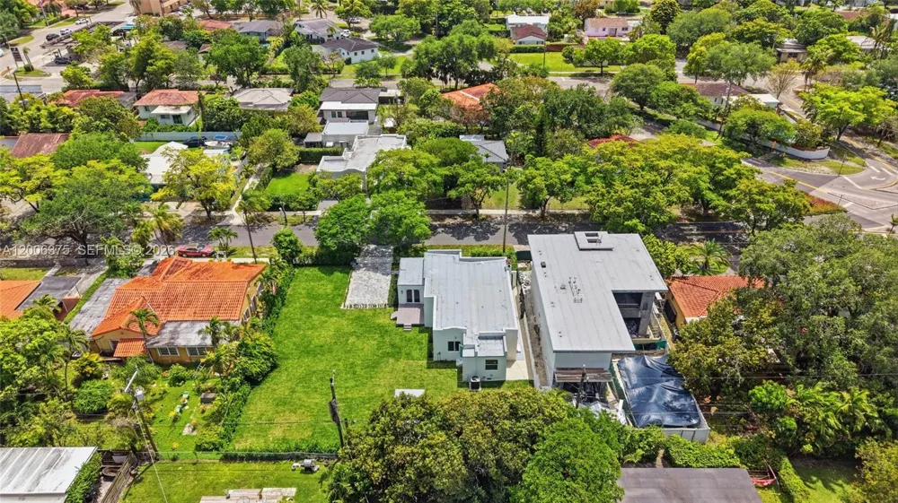 5735 SW 12th St West Miami, FL 33144