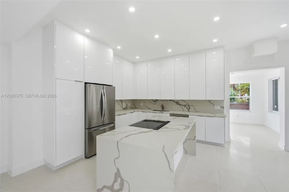5735 SW 12th St West Miami, FL 33144