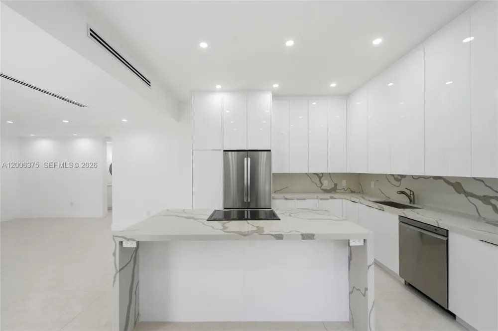 5735 SW 12th St West Miami, FL 33144
