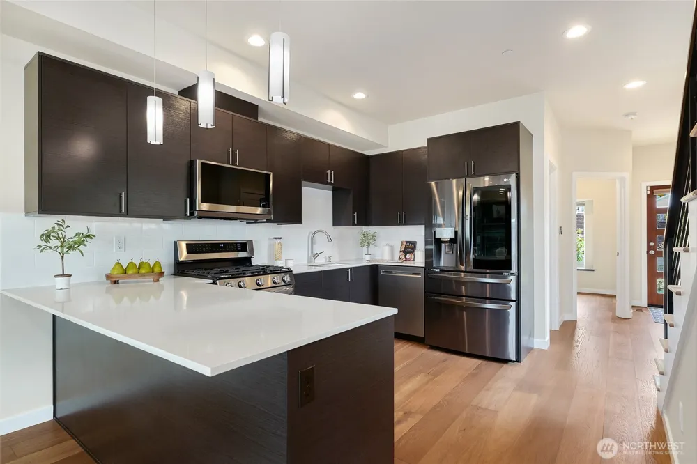 28008 8th Lane S Des Moines, WA 98198