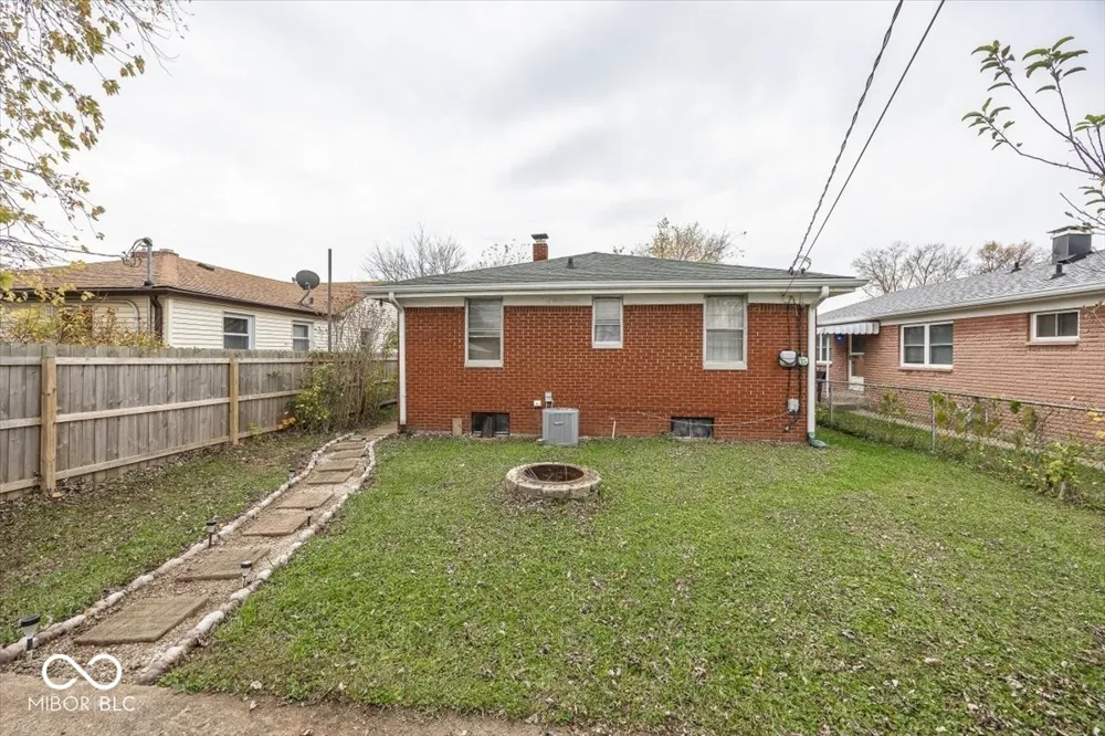 229 S 4th Avenue Beech Grove, IN 46107
