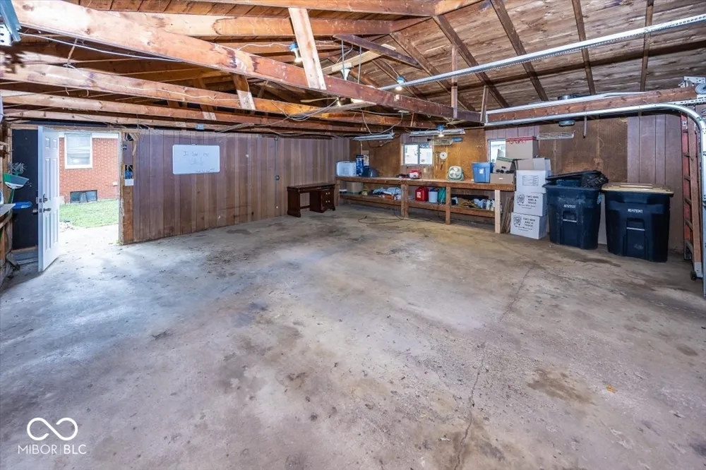 229 S 4th Avenue Beech Grove, IN 46107