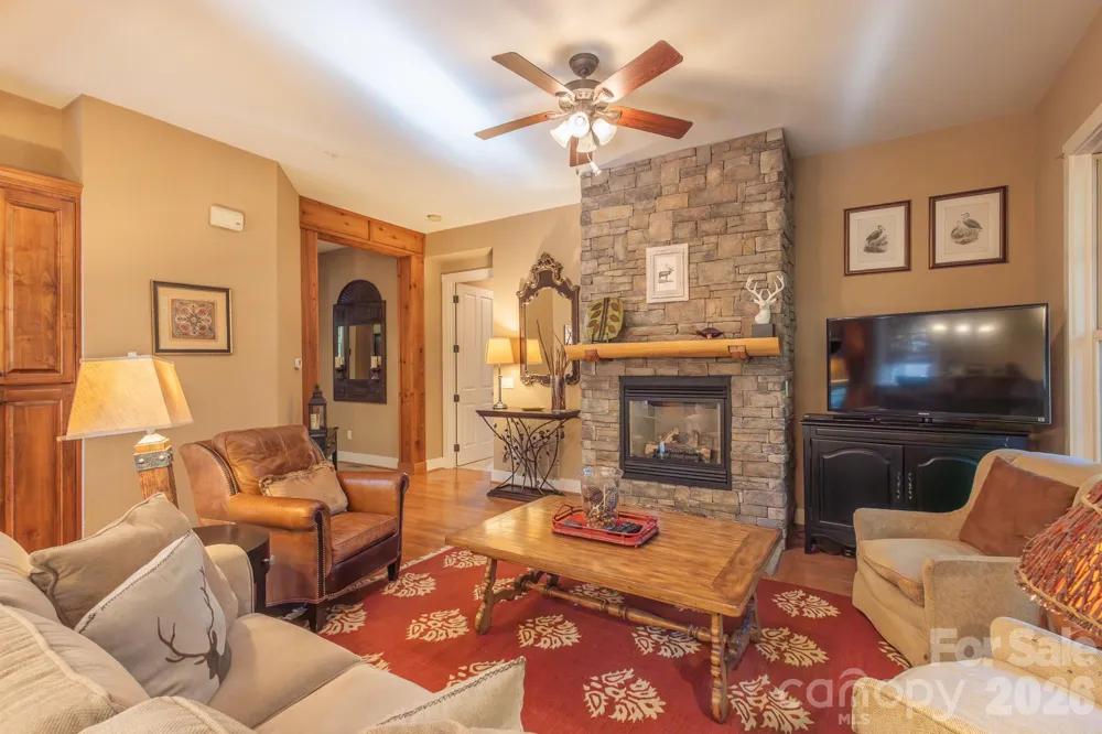 150-2 Saddle Notch Lane Tuckasegee, NC 28783