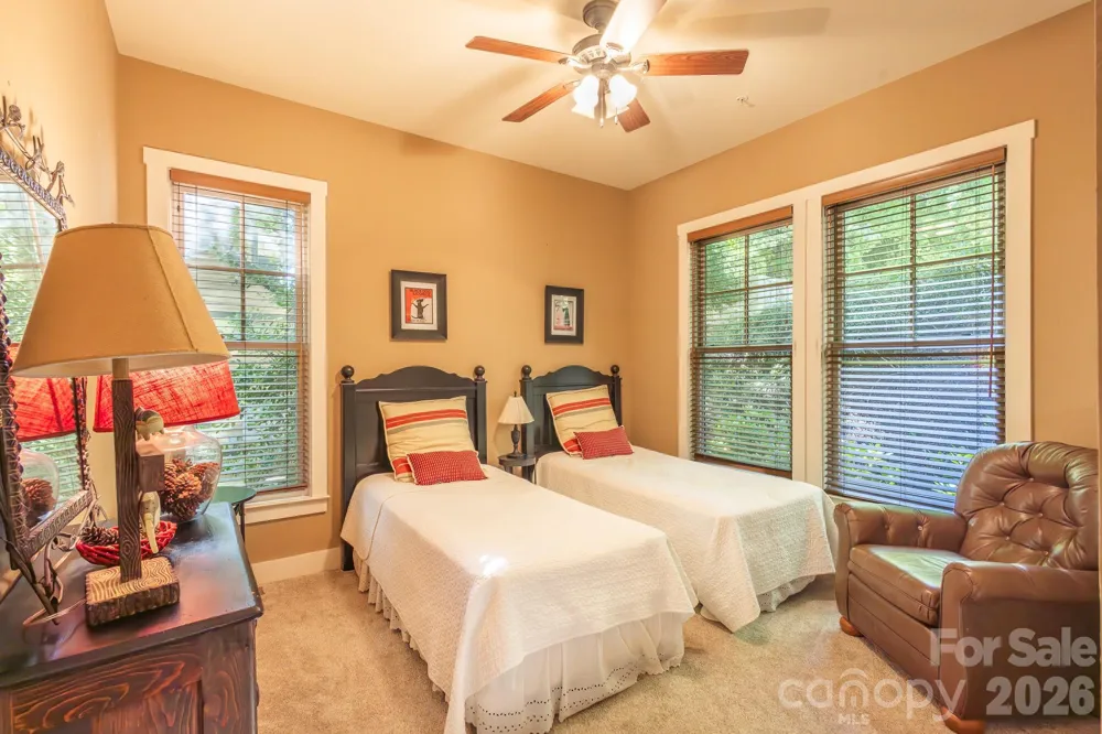 150-2 Saddle Notch Lane Tuckasegee, NC 28783