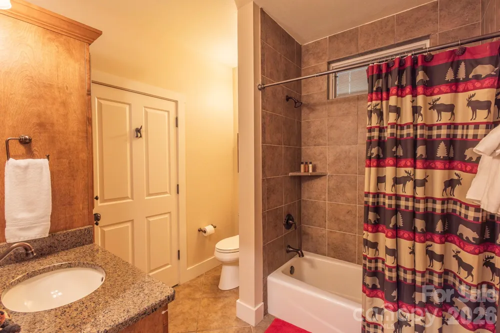 150-2 Saddle Notch Lane Tuckasegee, NC 28783