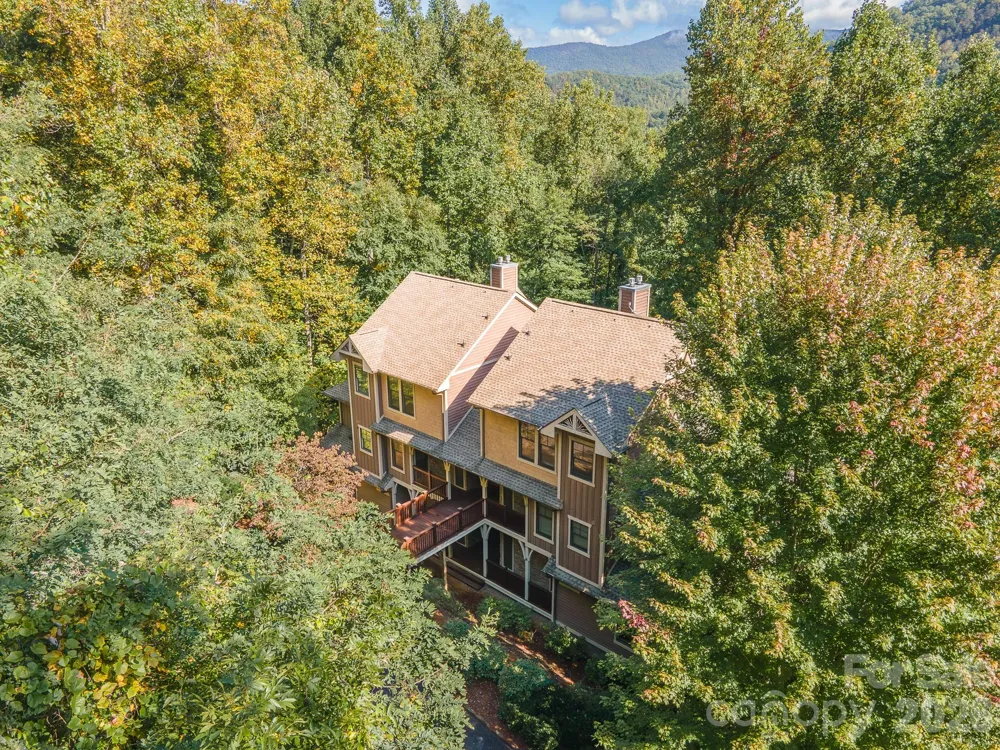 150-2 Saddle Notch Lane Tuckasegee, NC 28783