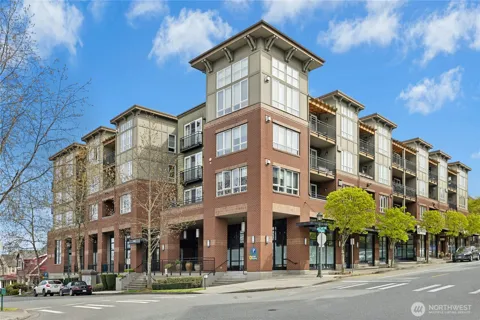 1880 25th Avenue NE #413