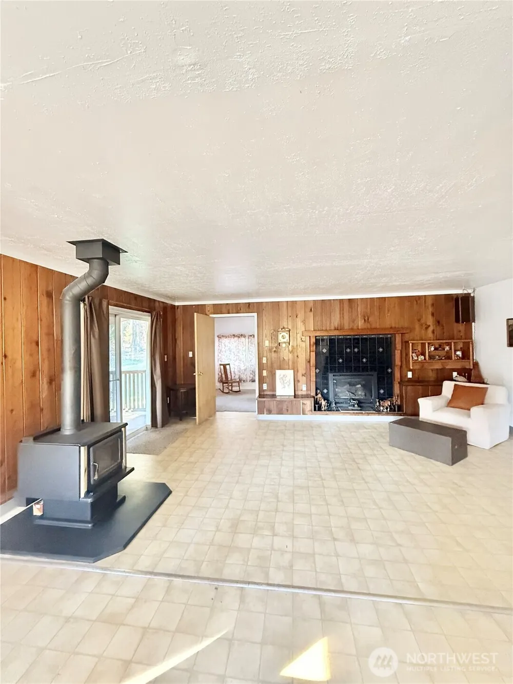 1092 Aeneas Valley Road Tonasket, WA 98855