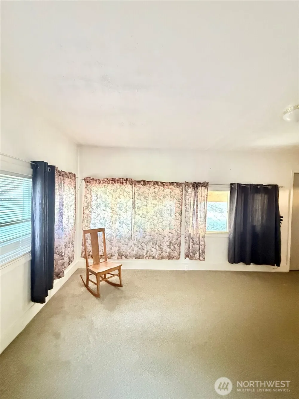 1092 Aeneas Valley Road Tonasket, WA 98855