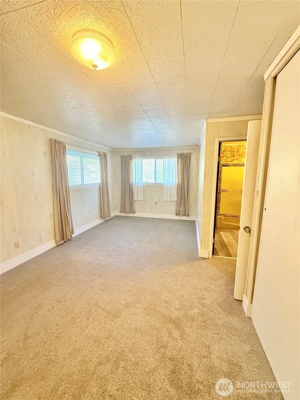 1092 Aeneas Valley Road Tonasket, WA 98855