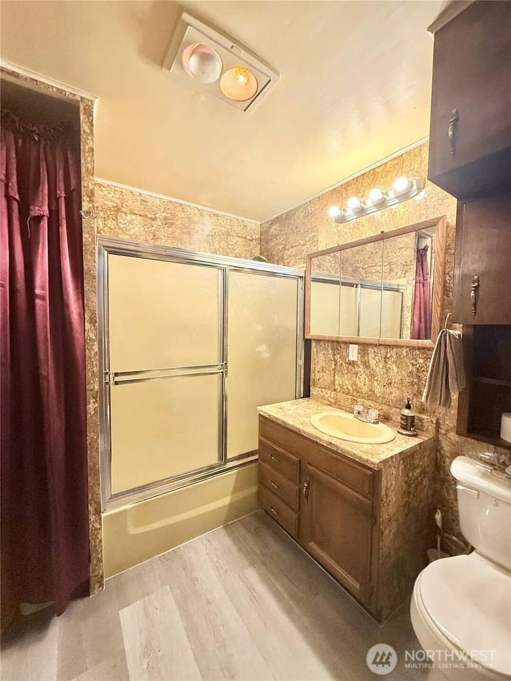 1092 Aeneas Valley Road Tonasket, WA 98855