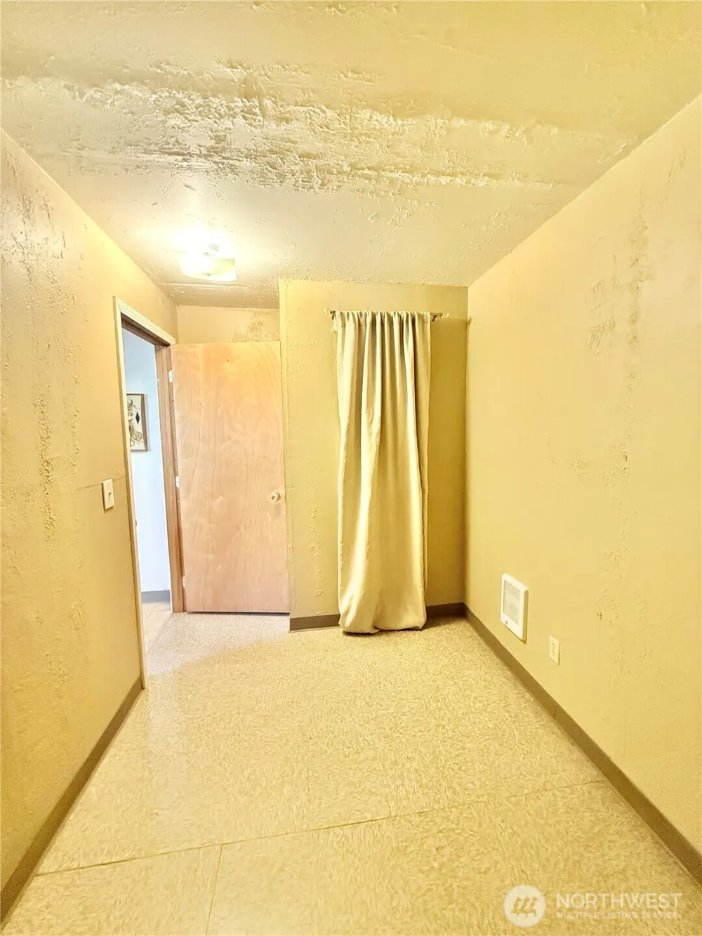 1092 Aeneas Valley Road Tonasket, WA 98855