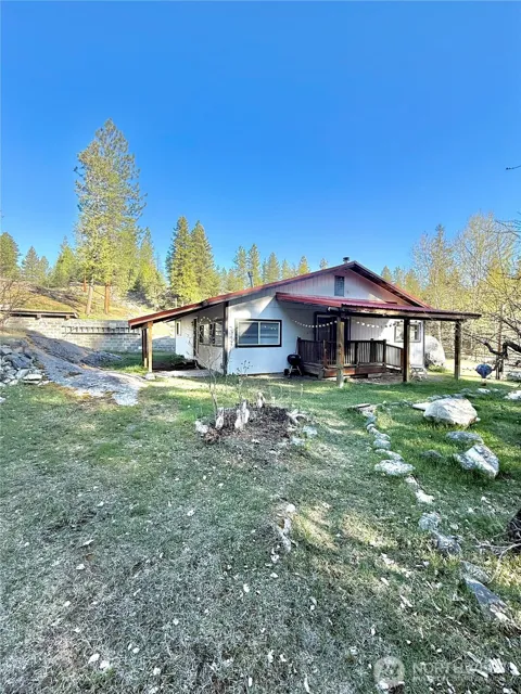 1092 Aeneas Valley Road