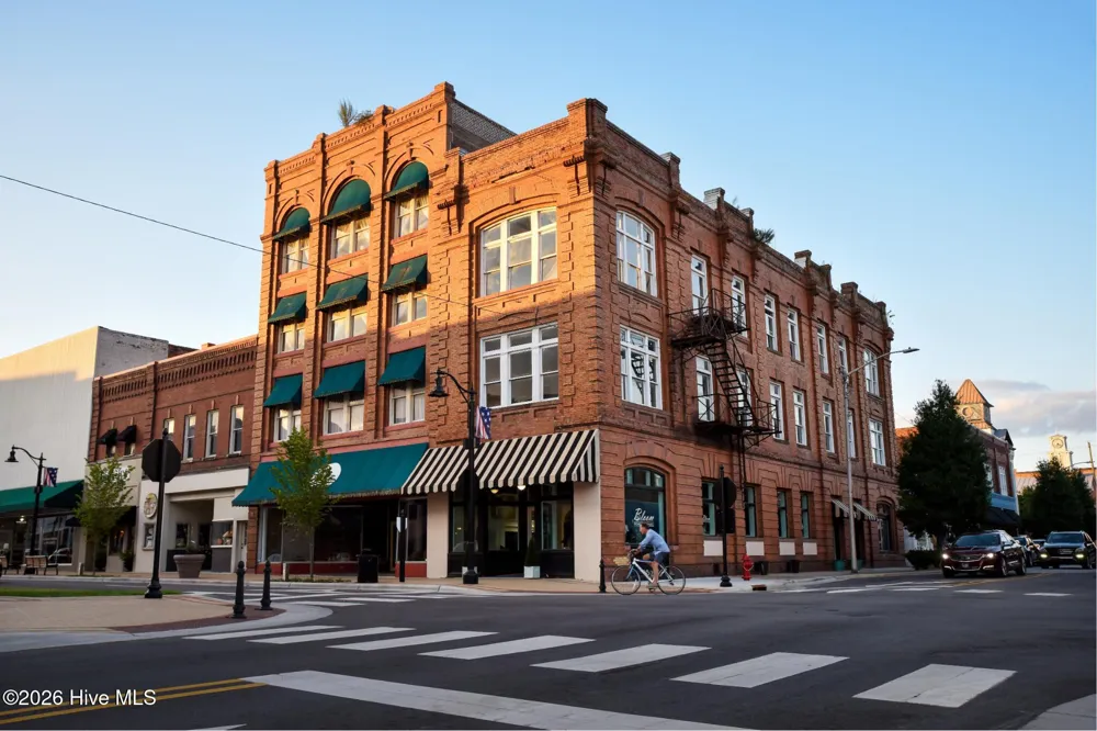 402 Front Street Washington, NC 27889