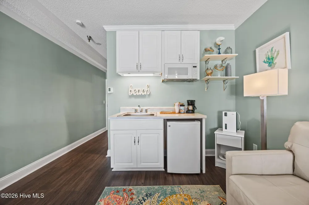 602 W Fort Macon Road #114 Atlantic Beach, NC 28512