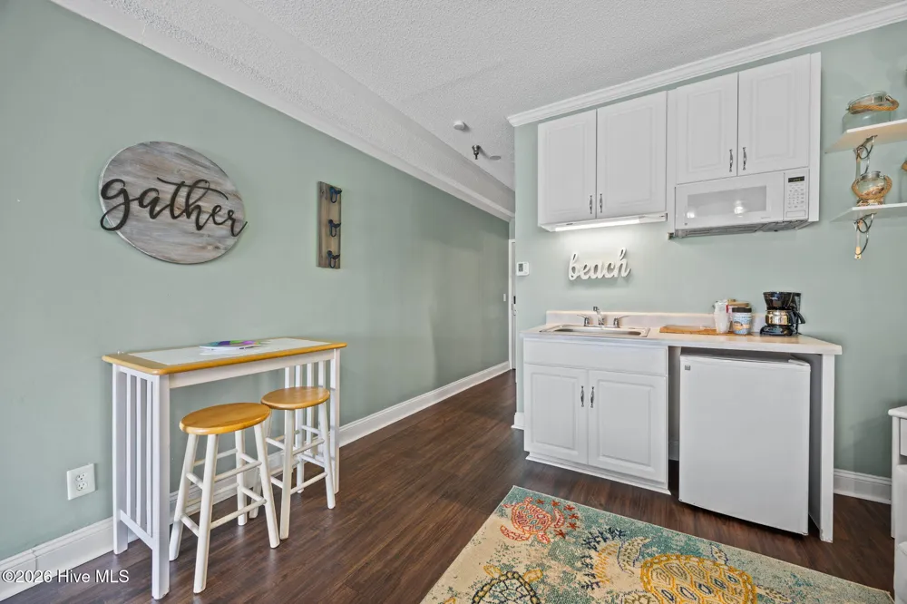 602 W Fort Macon Road #114 Atlantic Beach, NC 28512