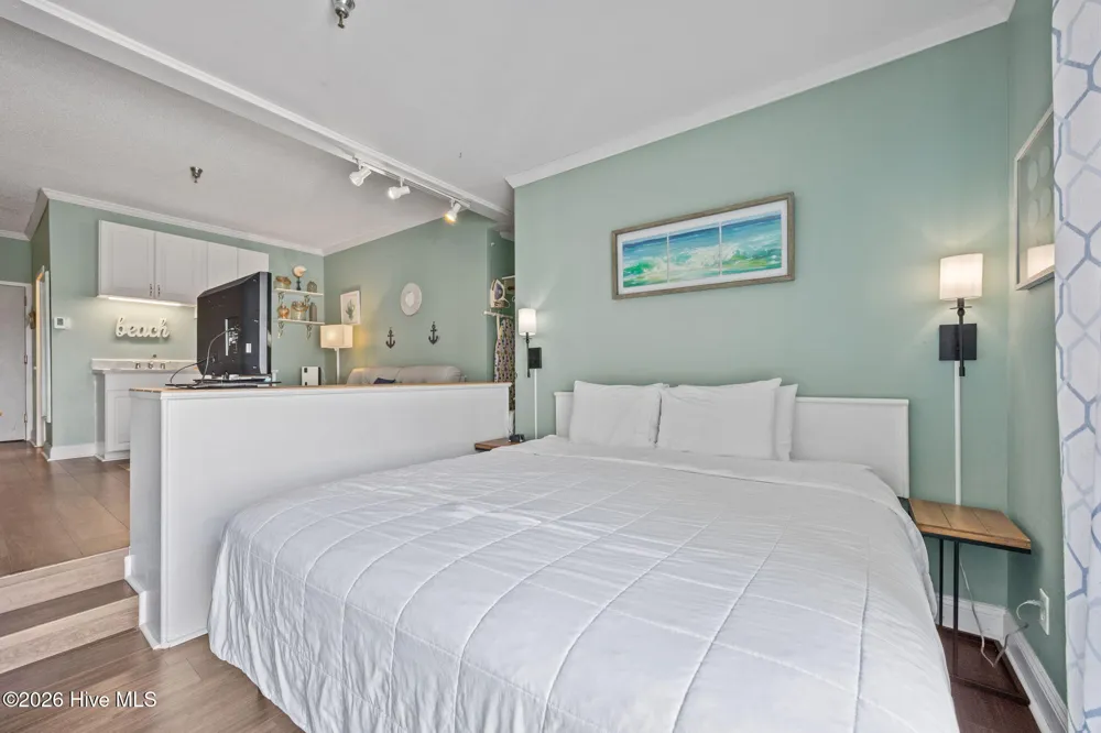 602 W Fort Macon Road #114 Atlantic Beach, NC 28512