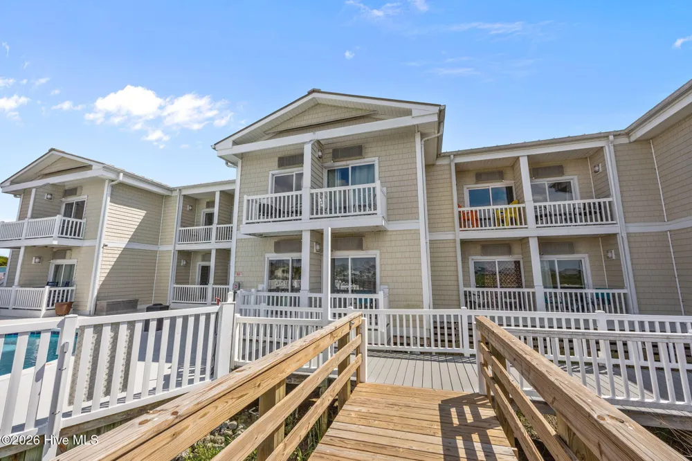 602 W Fort Macon Road #114 Atlantic Beach, NC 28512