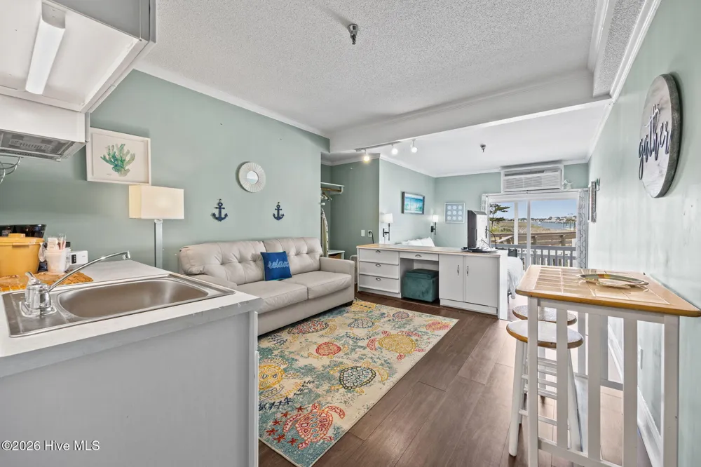 602 W Fort Macon Road #114 Atlantic Beach, NC 28512