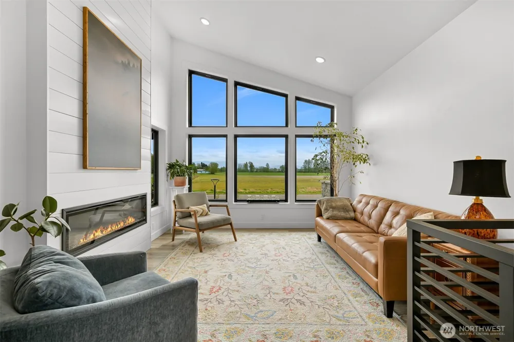 222 Skipping Stone Loop Lynden, WA 98264