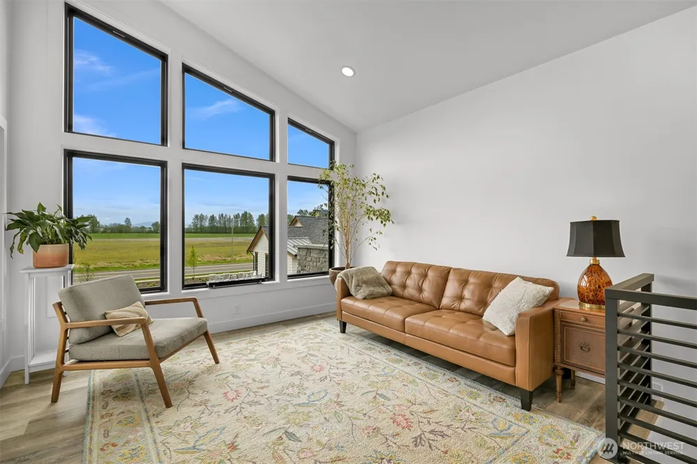222 Skipping Stone Loop Lynden, WA 98264