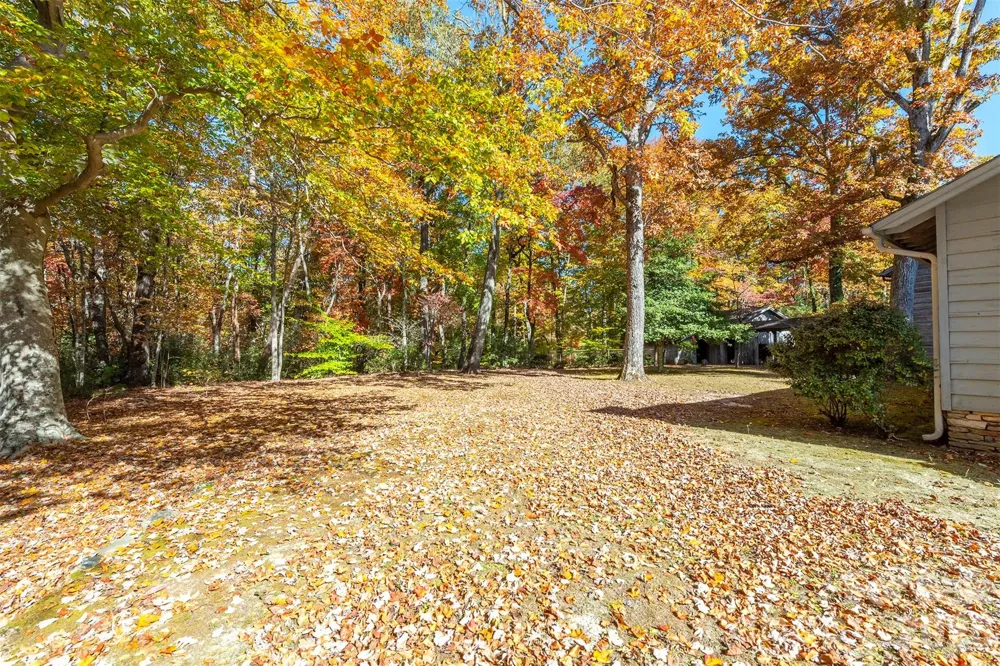 102 Weaver Mill Road Columbus, NC 28722
