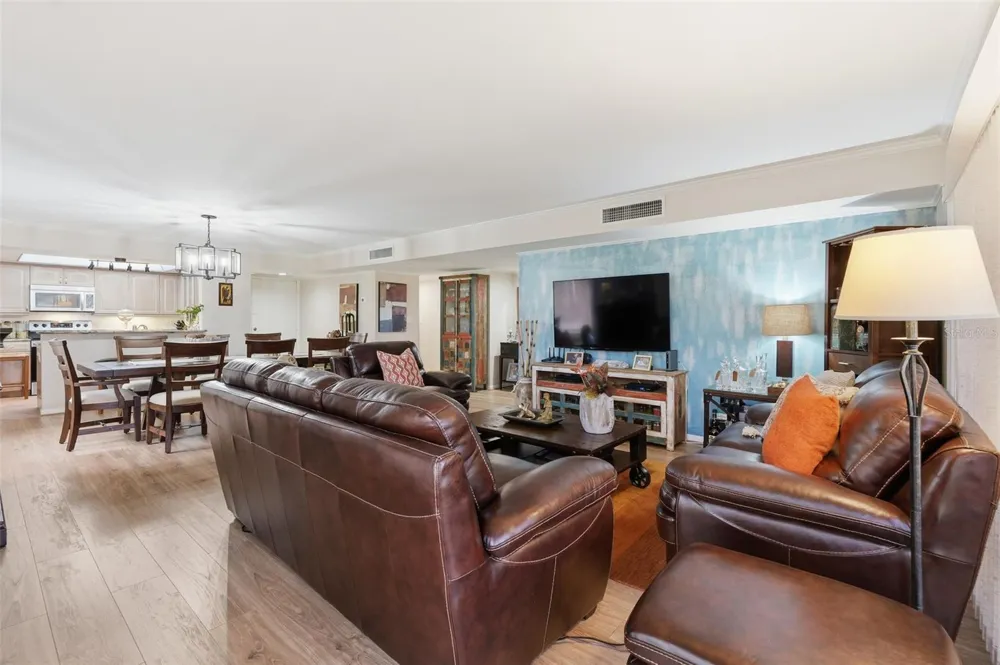 700 STARKEY ROAD #622 Largo, FL 33771
