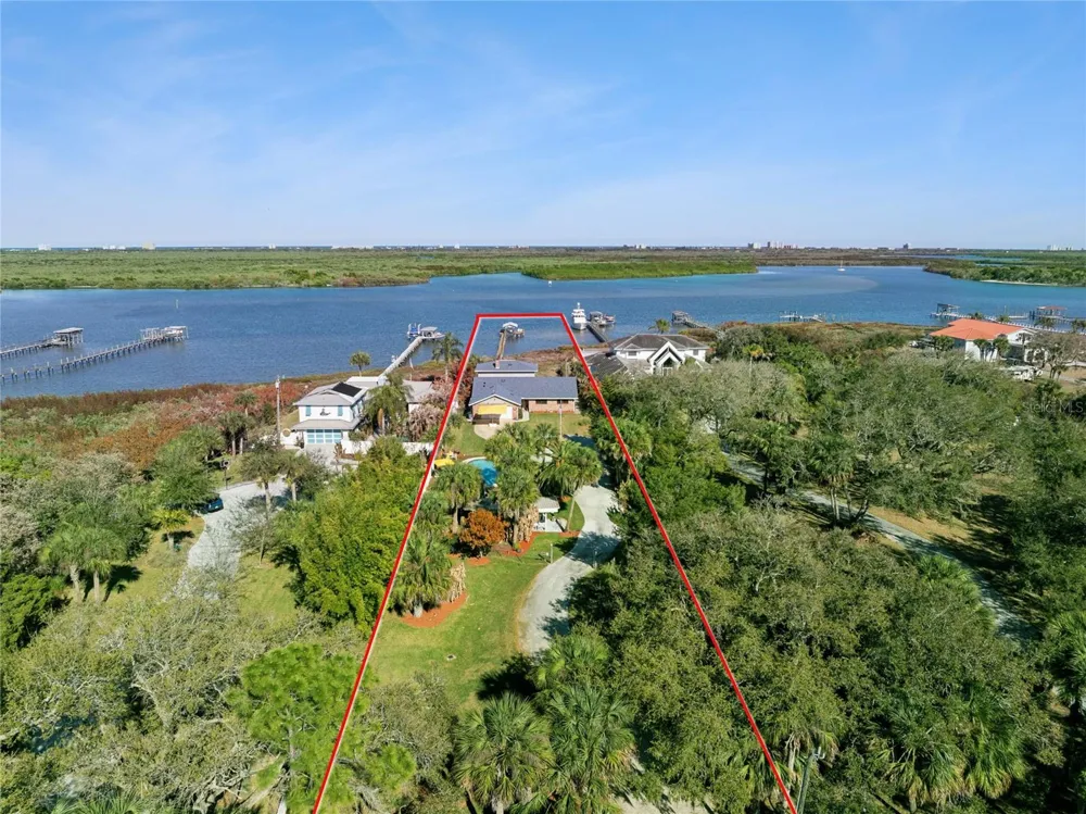1703 S RIVERSIDE DRIVE New Smyrna Beach, FL 32168