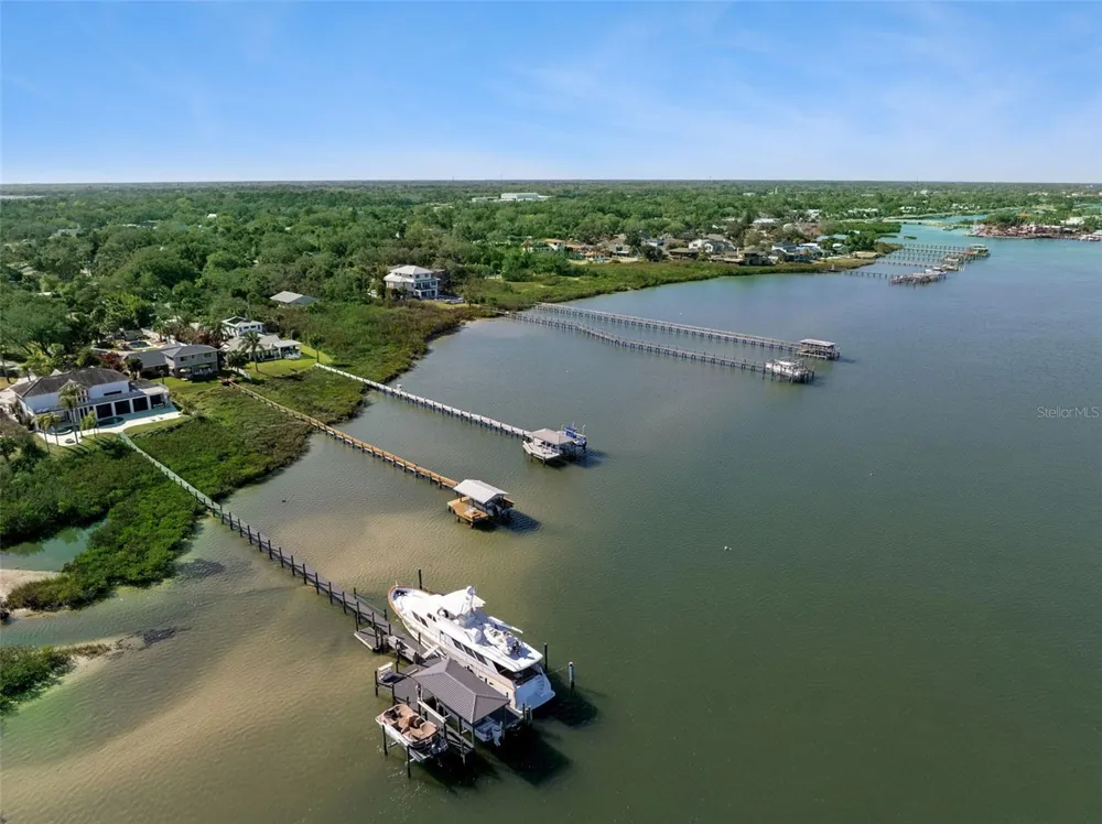 1703 S RIVERSIDE DRIVE New Smyrna Beach, FL 32168