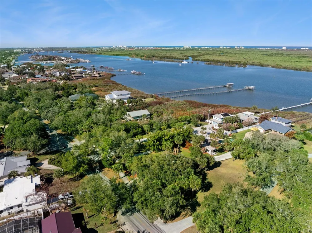 1703 S RIVERSIDE DRIVE New Smyrna Beach, FL 32168