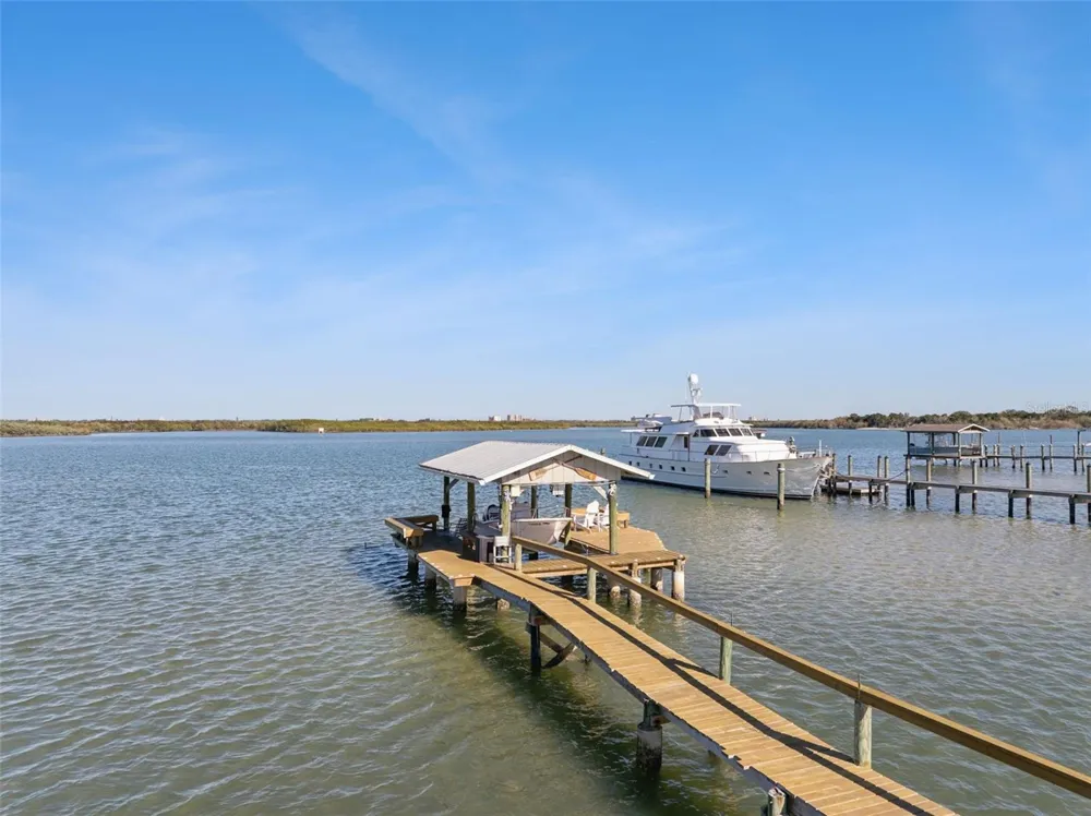 1703 S RIVERSIDE DRIVE New Smyrna Beach, FL 32168