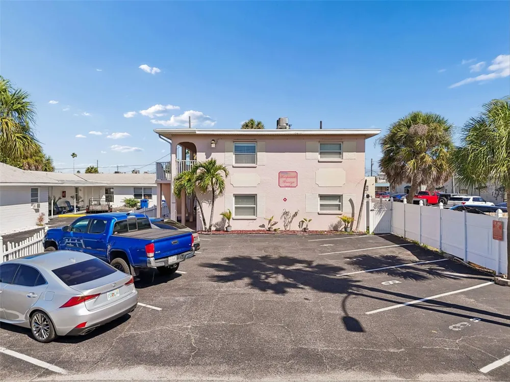 525 73RD AVE #5 St Pete Beach, FL 33706