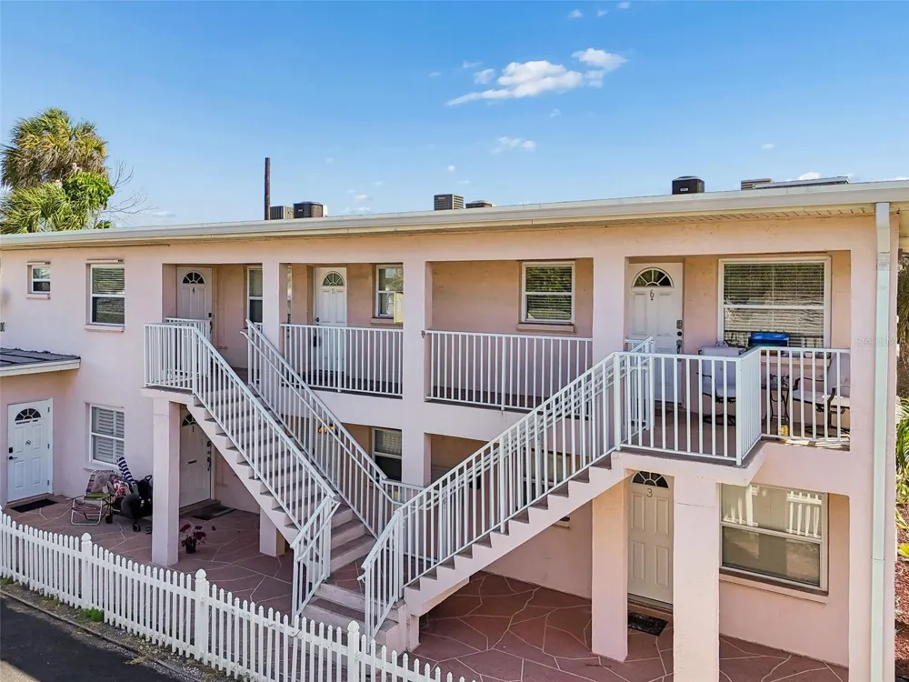 525 73RD AVE #5 St Pete Beach, FL 33706