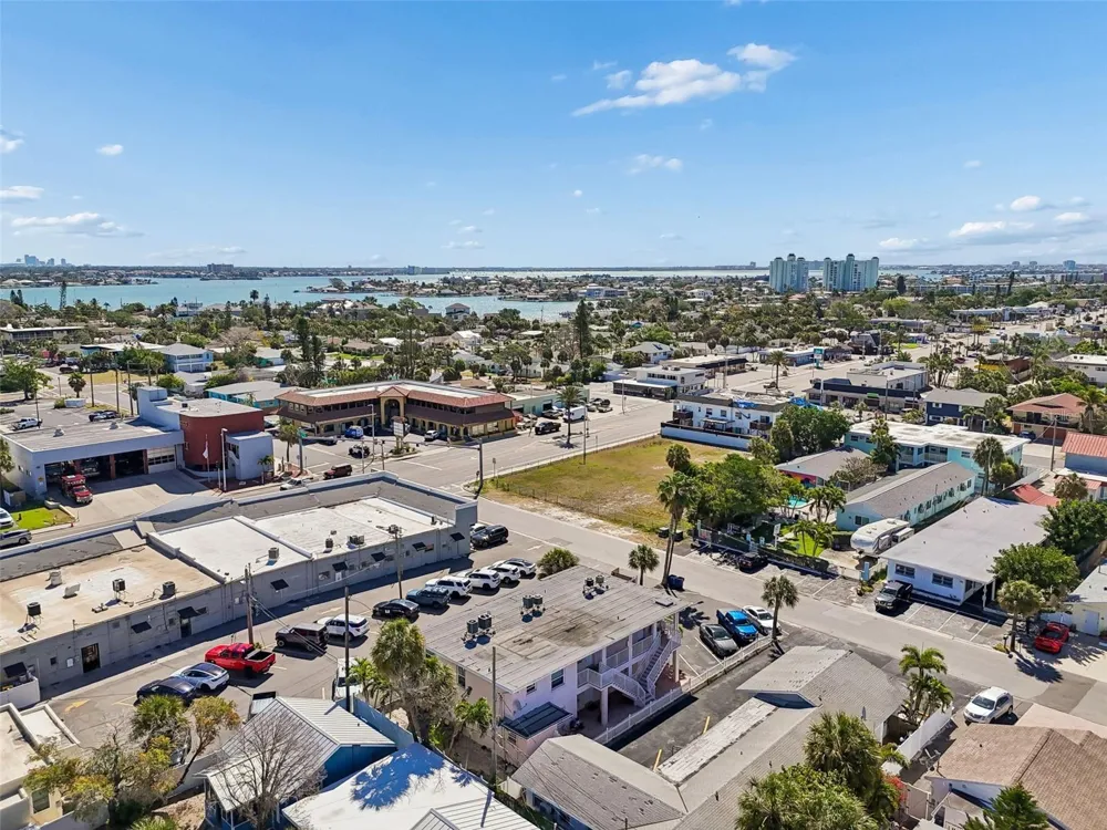 525 73RD AVE #5 St Pete Beach, FL 33706