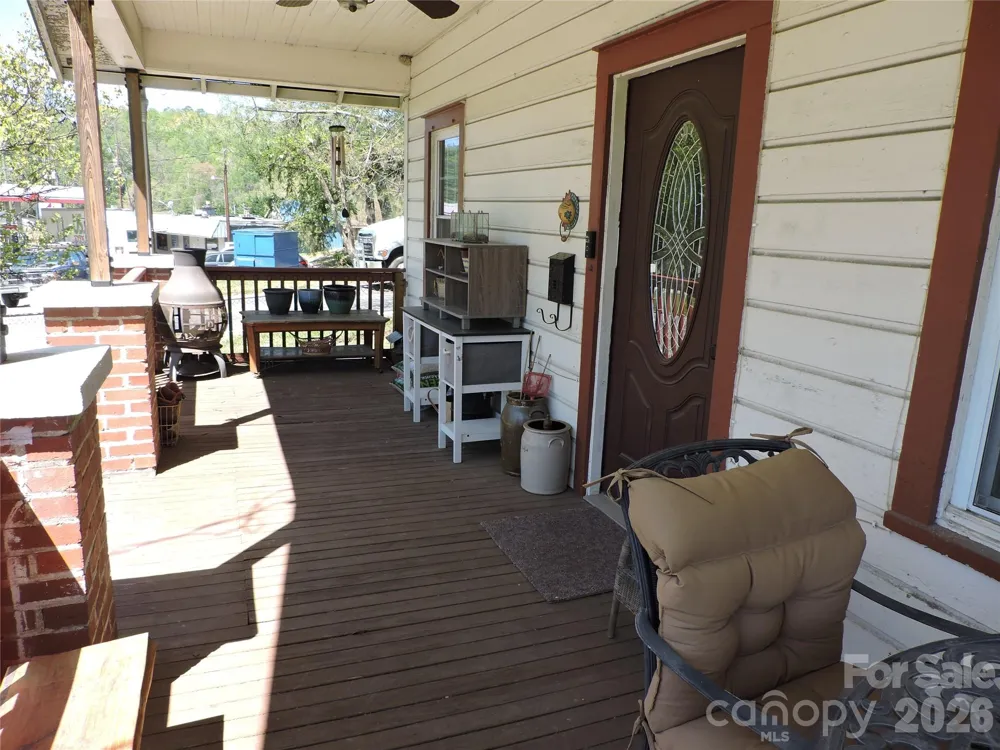 4 Carter Road Weaverville, NC 28787