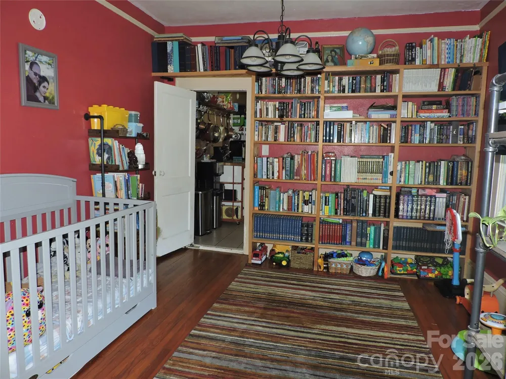 4 Carter Road Weaverville, NC 28787