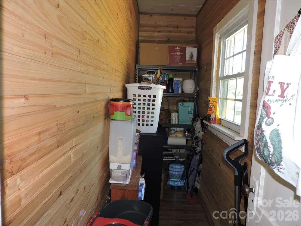 4 Carter Road Weaverville, NC 28787
