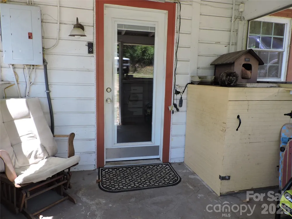 4 Carter Road Weaverville, NC 28787