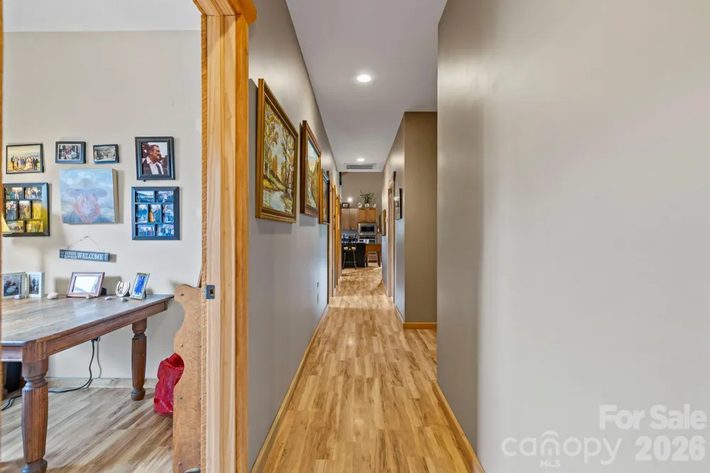 442 Blantyre Church Road Horse Shoe, NC 28742