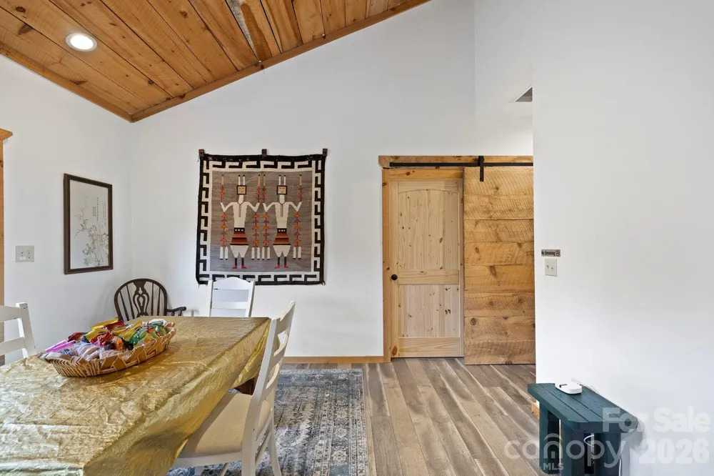 442 Blantyre Church Road Horse Shoe, NC 28742