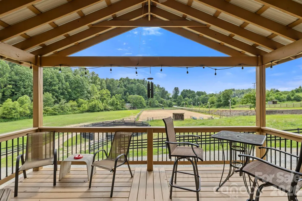 442 Blantyre Church Road Horse Shoe, NC 28742