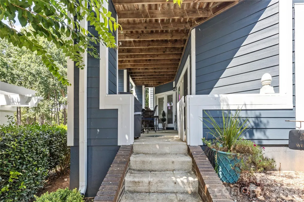 719 Southwest Drive Davidson, NC 28036