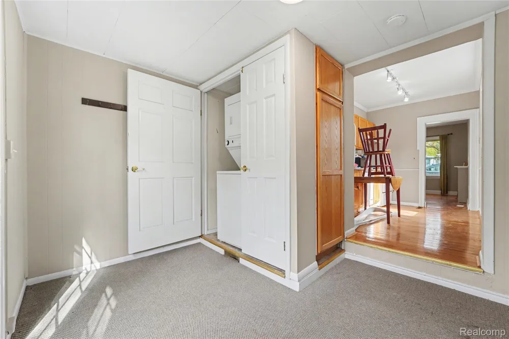 12 E Church Street Clarkston City, MI 48346